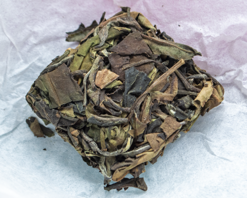 Pressed white tea cake