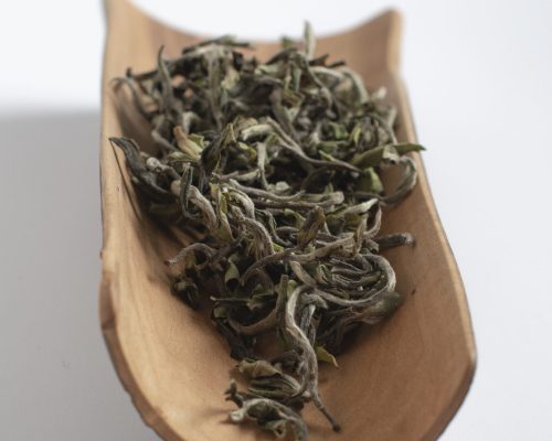 caledonian awakening tea leaves